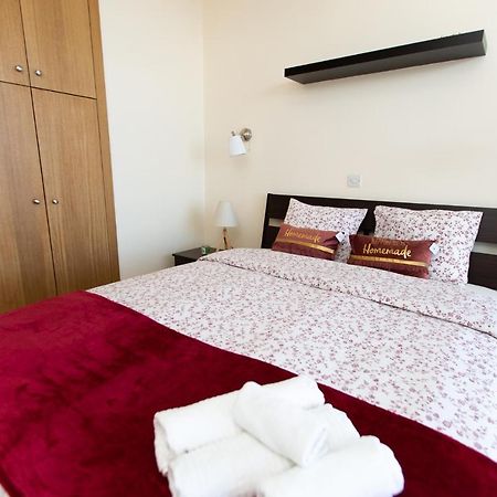 Promenade Seaview Heaven Apartment Ларнака Екстериор снимка