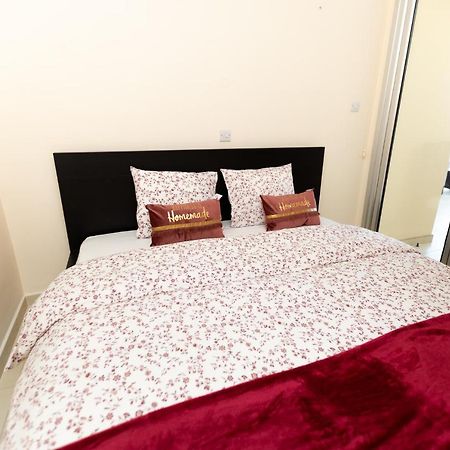 Promenade Seaview Heaven Apartment Ларнака Екстериор снимка