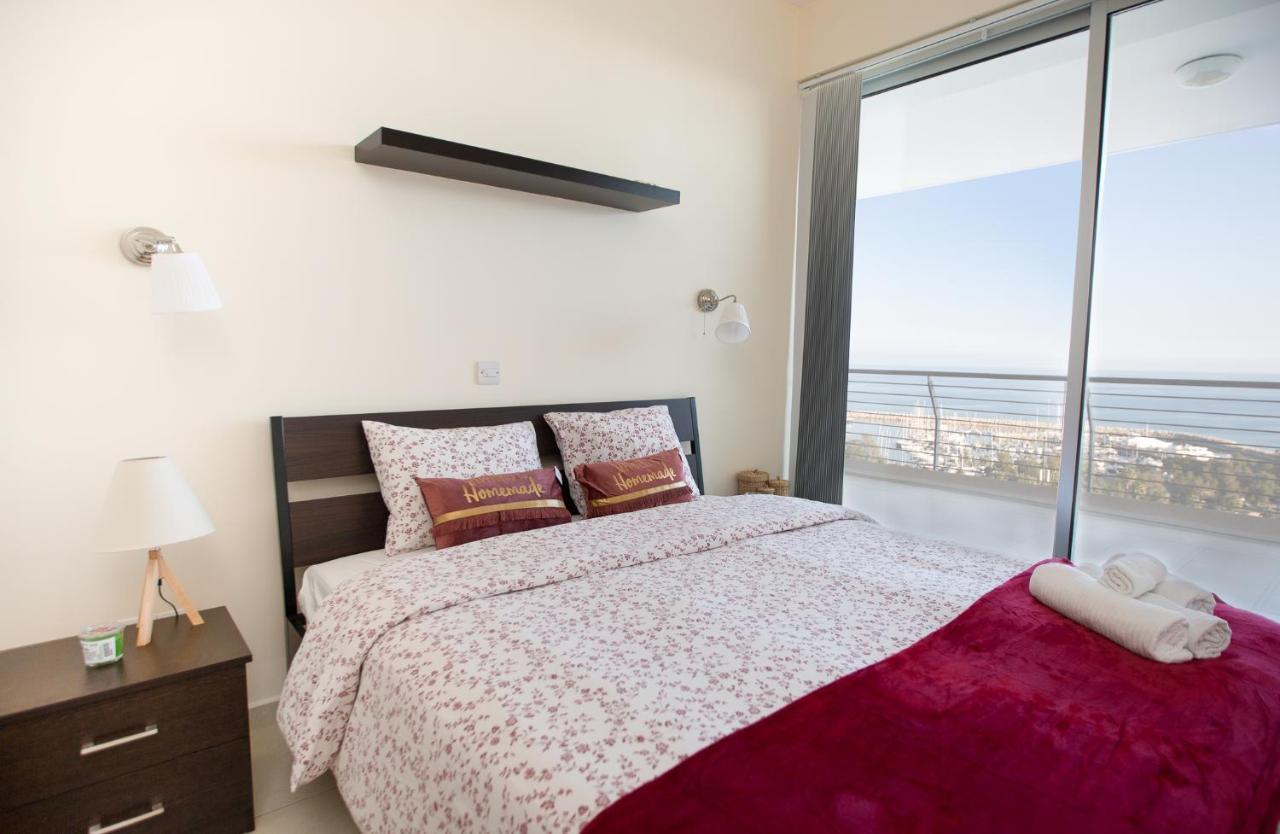 Promenade Seaview Heaven Apartment Ларнака Екстериор снимка