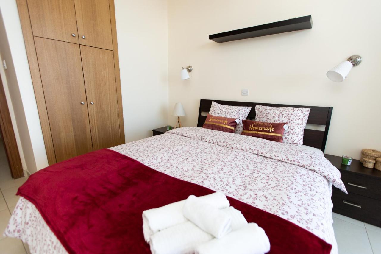 Promenade Seaview Heaven Apartment Ларнака Екстериор снимка