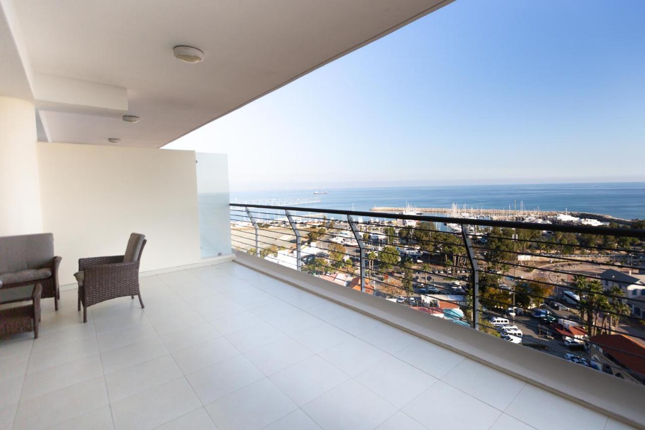 Promenade Seaview Heaven Apartment Ларнака Екстериор снимка